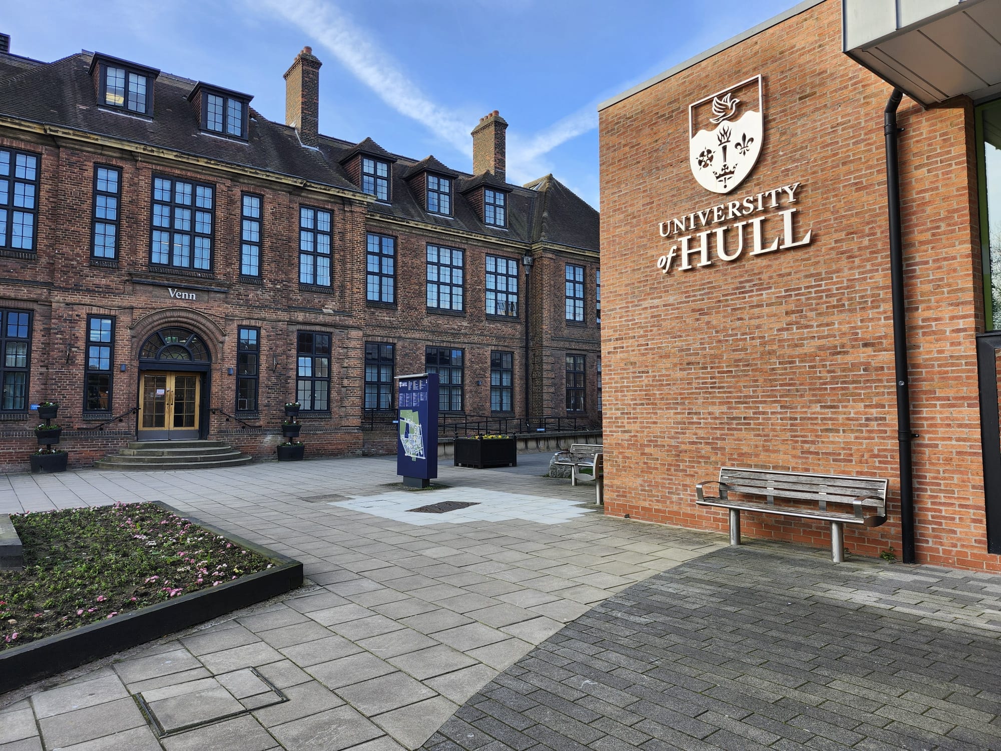 University of Hull campus buildings